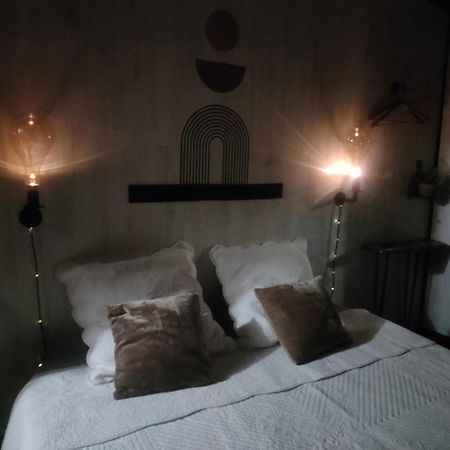 2Ch 4Pers Matelas M De Forme Kitchenette Sdb Wc Au Calme Cote Jardin Tulle Bagian luar foto